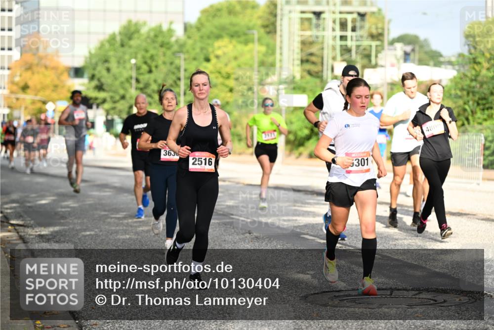06.09.2026 - CURREX Alsterlauf Dr. Thomas Lammeyer http://msf.ph/oto/10130404 06.09.2026 09:52:45 Laufen 3636, 2516, 2171, 301, 4800 meine-sportfotos.de