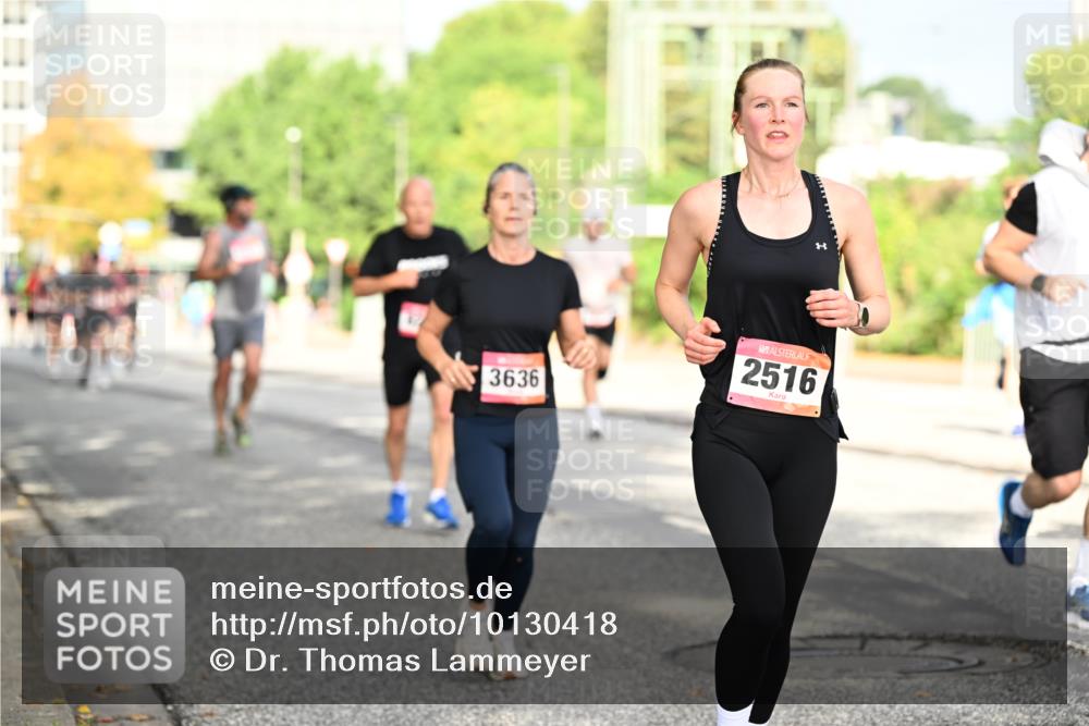 06.09.2026 - CURREX Alsterlauf Dr. Thomas Lammeyer http://msf.ph/oto/10130418 06.09.2026 09:52:47 Laufen 3636, 2516 meine-sportfotos.de