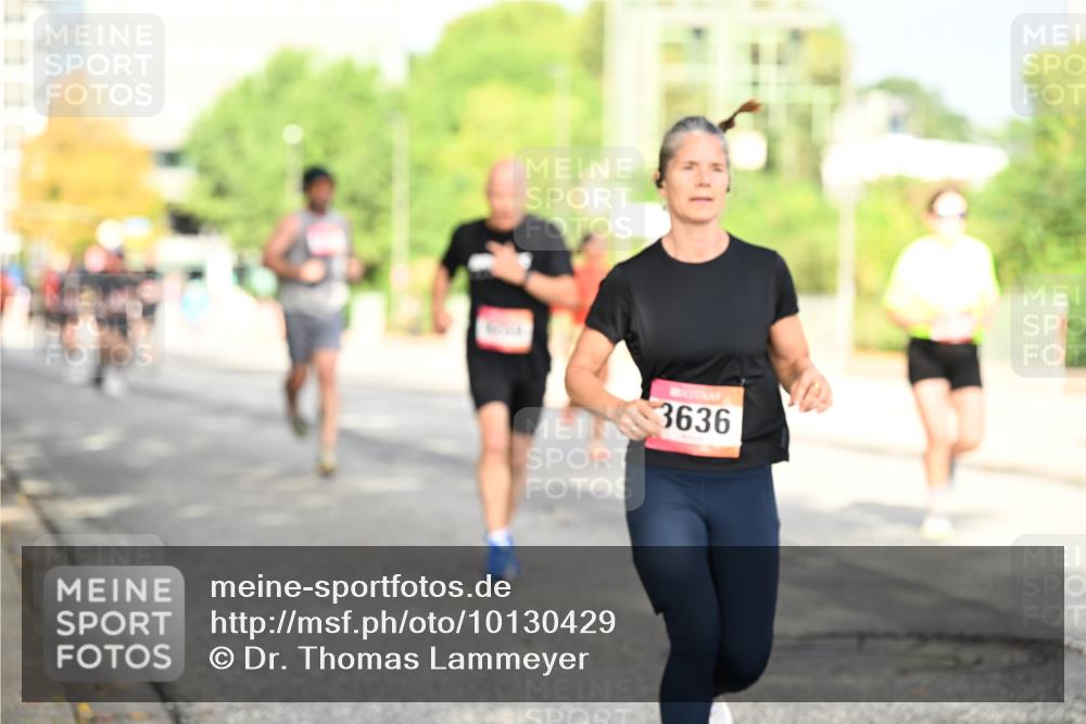 06.09.2026 - CURREX Alsterlauf Dr. Thomas Lammeyer http://msf.ph/oto/10130429 06.09.2026 09:52:48 Laufen 3636 meine-sportfotos.de