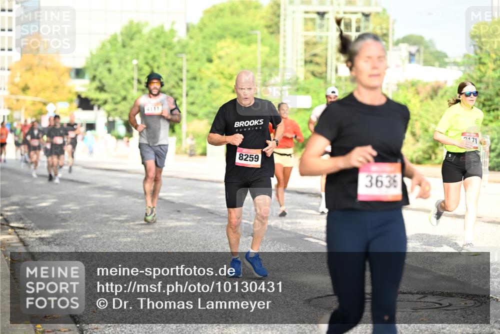 06.09.2026 - CURREX Alsterlauf Dr. Thomas Lammeyer http://msf.ph/oto/10130431 06.09.2026 09:52:48 Laufen 4111, 8259, 3636 meine-sportfotos.de