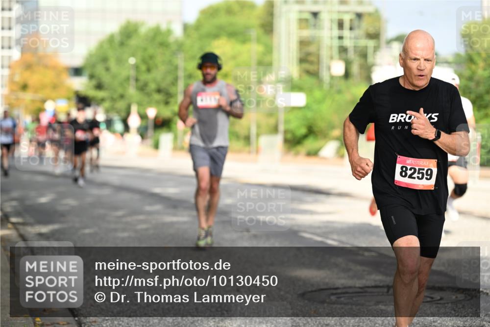 06.09.2026 - CURREX Alsterlauf Dr. Thomas Lammeyer http://msf.ph/oto/10130450 06.09.2026 09:52:50 Laufen 8259 meine-sportfotos.de