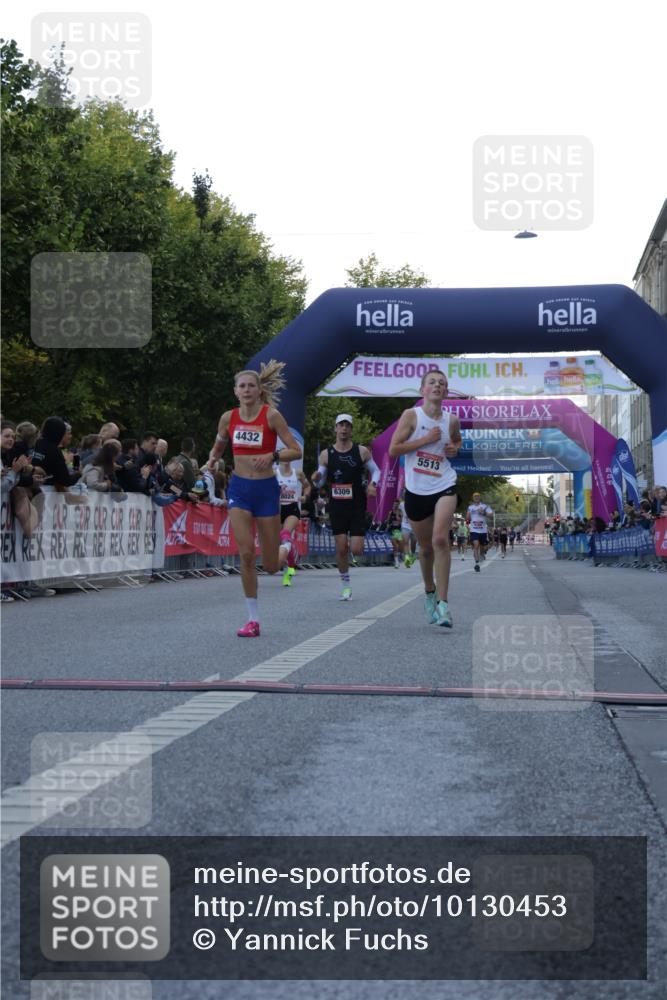 06.09.2026 - CURREX Alsterlauf Yannick Fuchs http://msf.ph/oto/10130453 06.09.2026 09:38:13 Ziel 3866, 4176, 4432, 5513, 5658, 6003, 6309, 8024 meine-sportfotos.de