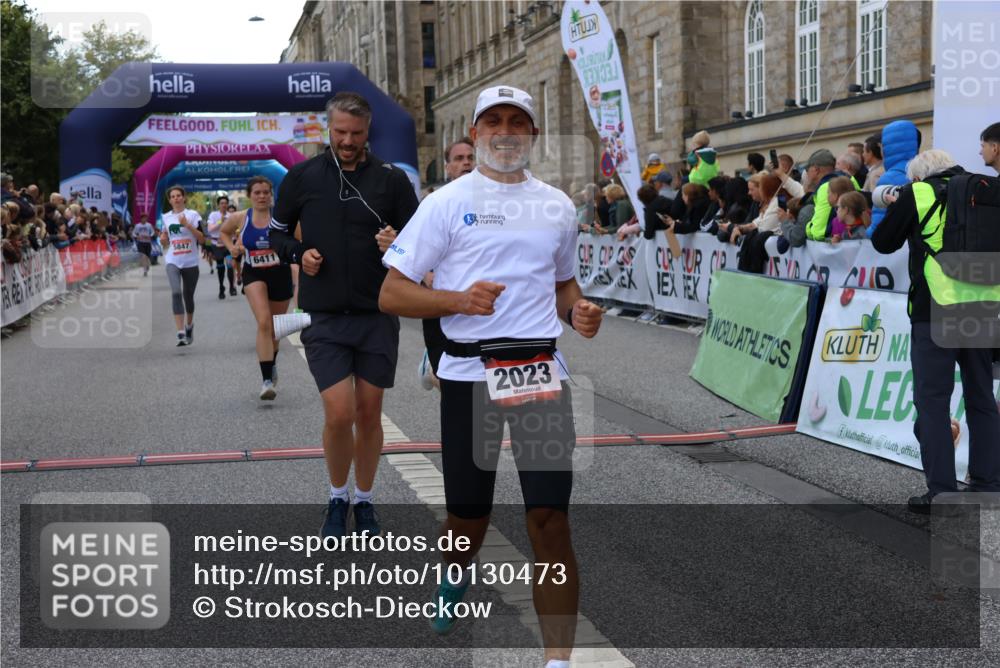 06.09.2026 - CURREX Alsterlauf Strokosch-Dieckow http://msf.ph/oto/10130473 06.09.2026 09:51:35 Ziel 2023, 3286, 3733, 4210, 4985, 4987, 5027, 5230, 5525, 5596, 5814, 5847, 6411, 6490, 8085 meine-sportfotos.de