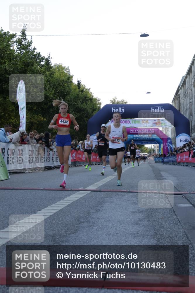 06.09.2026 - CURREX Alsterlauf Yannick Fuchs http://msf.ph/oto/10130483 06.09.2026 09:38:14 Ziel 3866, 4432, 5513, 5658, 6003, 6309, 8024 meine-sportfotos.de