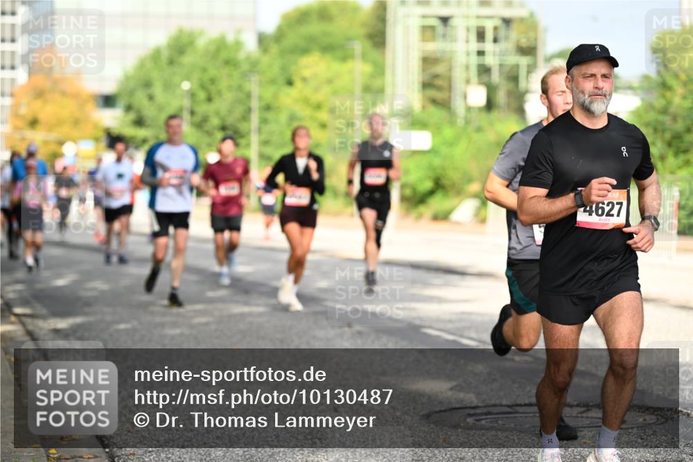 06.09.2026 - CURREX Alsterlauf Dr. Thomas Lammeyer http://msf.ph/oto/10130487 06.09.2026 09:52:57 Laufen 4627 meine-sportfotos.de