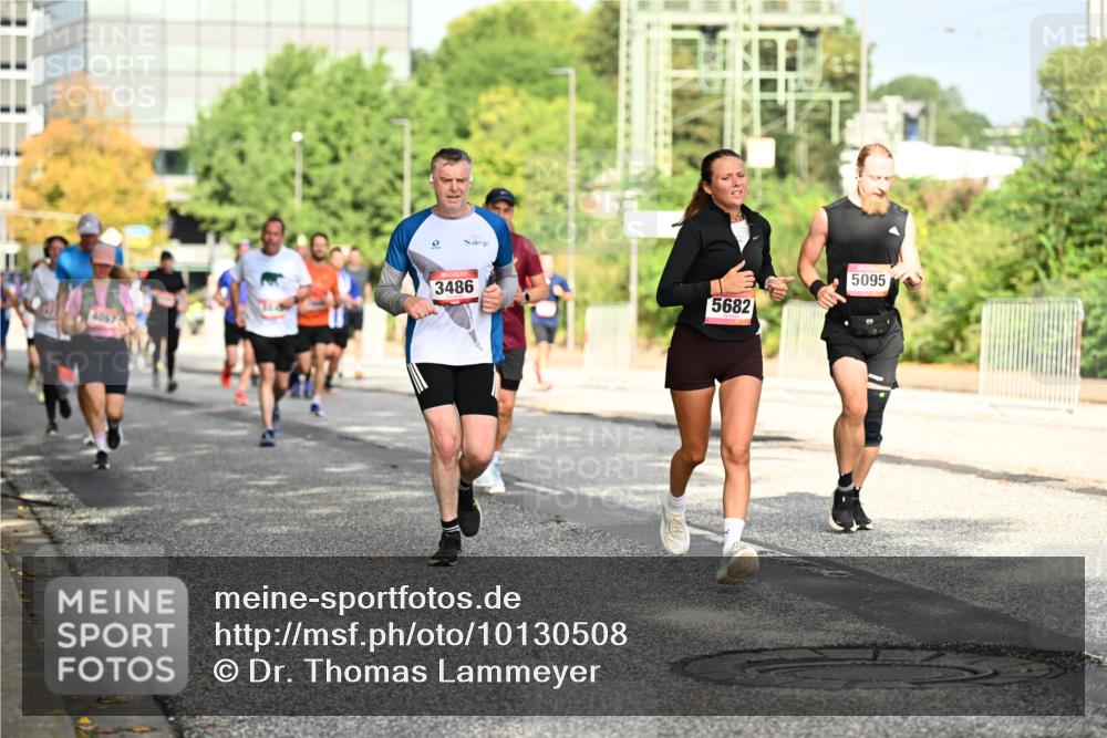 06.09.2026 - CURREX Alsterlauf Dr. Thomas Lammeyer http://msf.ph/oto/10130508 06.09.2026 09:52:58 Laufen 4057, 3486, 5682, 5095 meine-sportfotos.de