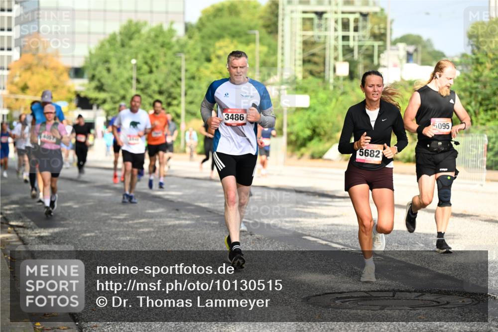 06.09.2026 - CURREX Alsterlauf Dr. Thomas Lammeyer http://msf.ph/oto/10130515 06.09.2026 09:52:59 Laufen 4067, 3486, 5682, 5095 meine-sportfotos.de