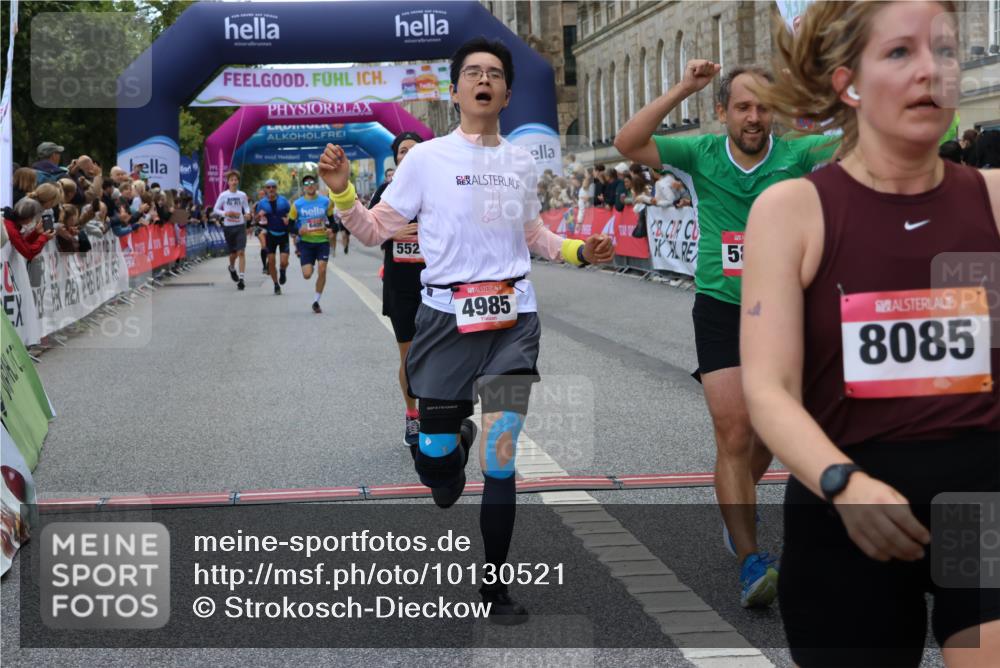 06.09.2026 - CURREX Alsterlauf Strokosch-Dieckow http://msf.ph/oto/10130521 06.09.2026 09:51:40 Ziel 2023, 2542, 3733, 4210, 4427, 4729, 4985, 4987, 5230, 5525, 5596, 5814, 5847, 6405, 6411, 6453, 8085, 8332 meine-sportfotos.de