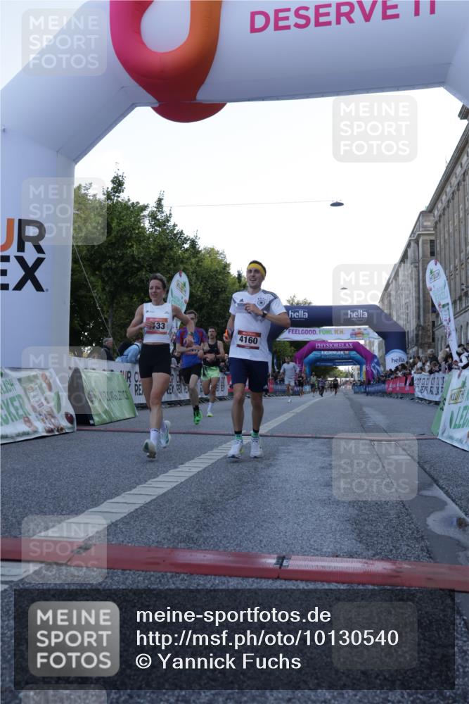 06.09.2026 - CURREX Alsterlauf Yannick Fuchs http://msf.ph/oto/10130540 06.09.2026 09:38:23 Ziel 2378, 4160, 4614, 4983, 5513, 5687, 5727, 6101, 6133, 6309, 8024 meine-sportfotos.de