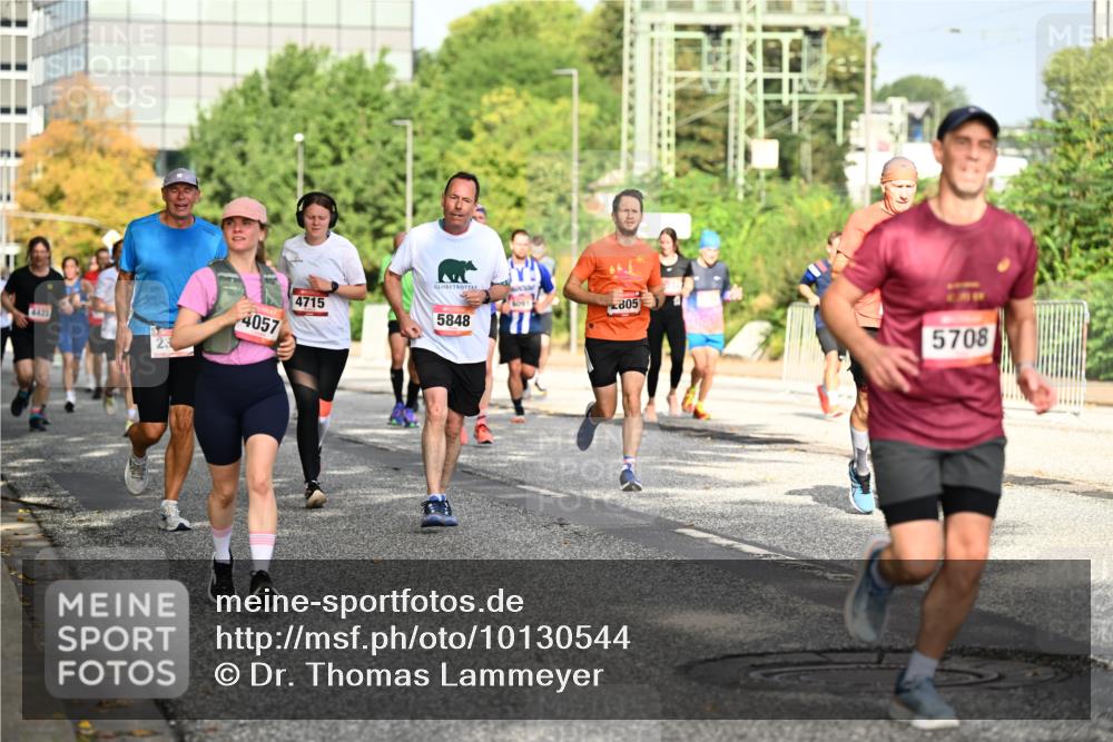 06.09.2026 - CURREX Alsterlauf Dr. Thomas Lammeyer http://msf.ph/oto/10130544 06.09.2026 09:53:02 Laufen 4422, 4057, 4715, 5848, 805, 5708 meine-sportfotos.de