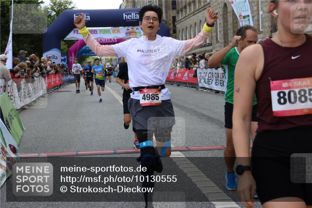 06.09.2026 - CURREX Alsterlauf Strokosch-Dieckow http://msf.ph/oto/10130555 06.09.2026 09:51:40 Ziel 2023, 2542, 3733, 4210, 4427, 4729, 4985, 4987, 5230, 5525, 5596, 5814, 5847, 6405, 6411, 6453, 8085, 8332 meine-sportfotos.de