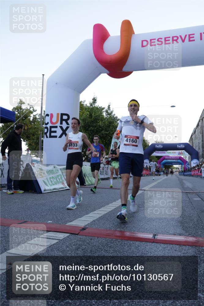 06.09.2026 - CURREX Alsterlauf Yannick Fuchs http://msf.ph/oto/10130567 06.09.2026 09:38:23 Ziel 2378, 4160, 4614, 4983, 5513, 5687, 5727, 6101, 6133, 6309, 8024 meine-sportfotos.de