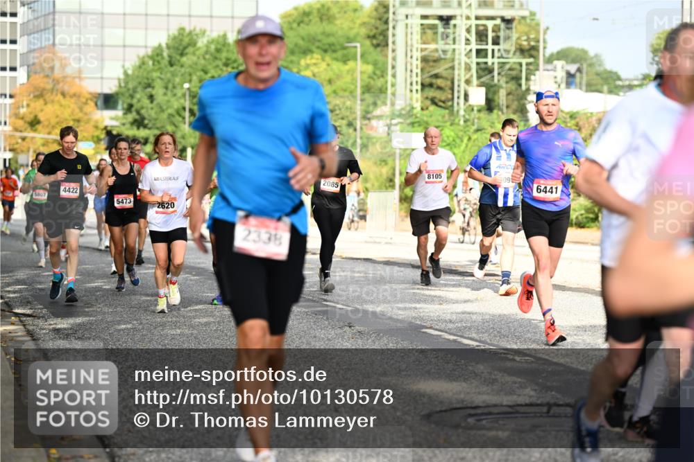 06.09.2026 - CURREX Alsterlauf Dr. Thomas Lammeyer http://msf.ph/oto/10130578 06.09.2026 09:53:05 Laufen 4422, 5807, 5473, 2620, 2338, 8105, 2085, 098, 6441 meine-sportfotos.de