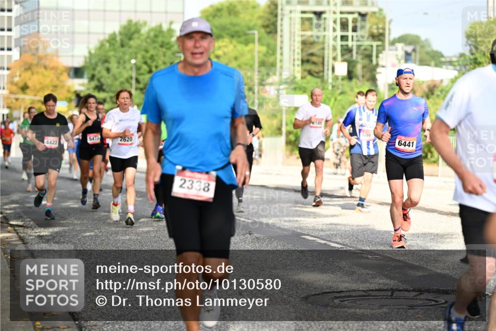 06.09.2026 - CURREX Alsterlauf Dr. Thomas Lammeyer http://msf.ph/oto/10130580 06.09.2026 09:53:05 Laufen 4422, 541, 2620, 2338, 105, 6091, 6441 meine-sportfotos.de