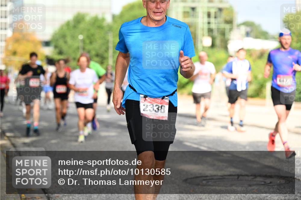 06.09.2026 - CURREX Alsterlauf Dr. Thomas Lammeyer http://msf.ph/oto/10130585 06.09.2026 09:53:06 Laufen 2338 meine-sportfotos.de