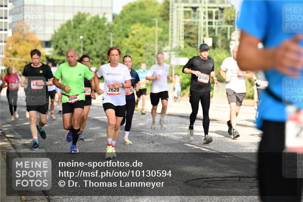 06.09.2026 - CURREX Alsterlauf Dr. Thomas Lammeyer http://msf.ph/oto/10130594 06.09.2026 09:53:07 Laufen 44, 73, 2620, 332, 2806, 2085, 810 meine-sportfotos.de