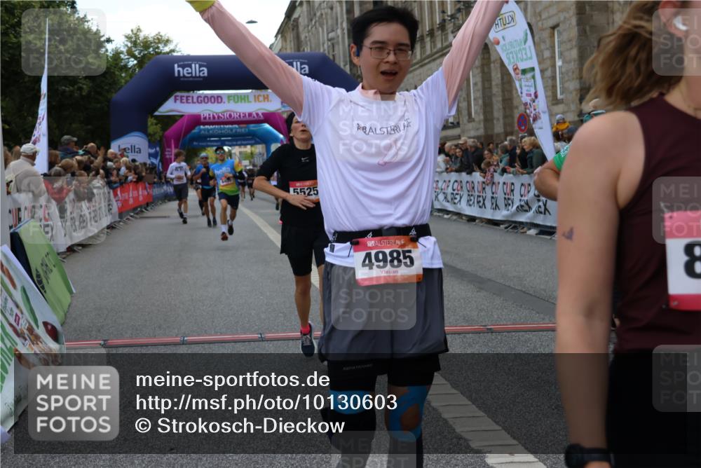 06.09.2026 - CURREX Alsterlauf Strokosch-Dieckow http://msf.ph/oto/10130603 06.09.2026 09:51:40 Ziel 2023, 2542, 3733, 4210, 4427, 4729, 4985, 4987, 5230, 5525, 5596, 5814, 5847, 6405, 6411, 6453, 8085, 8332 meine-sportfotos.de