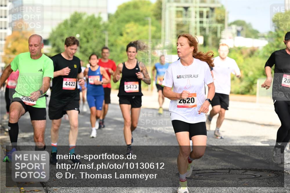 06.09.2026 - CURREX Alsterlauf Dr. Thomas Lammeyer http://msf.ph/oto/10130612 06.09.2026 09:53:09 Laufen 2808, 4422, 5473, 2620, 20 meine-sportfotos.de