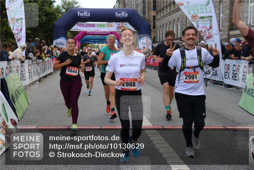 06.09.2026 - CURREX Alsterlauf Strokosch-Dieckow http://msf.ph/oto/10130629 06.09.2026 10:04:35 Ziel 2303, 2581, 2988, 2991, 2993, 3435, 3696, 3807, 4052, 4179, 4431, 4744, 4768, 5071, 5644, 5718, 5767, 6063 meine-sportfotos.de