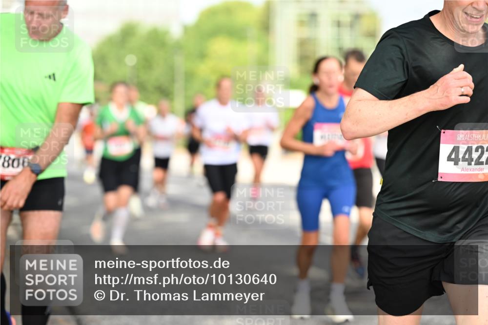 06.09.2026 - CURREX Alsterlauf Dr. Thomas Lammeyer http://msf.ph/oto/10130640 06.09.2026 09:53:11 Laufen 806, 4422 meine-sportfotos.de