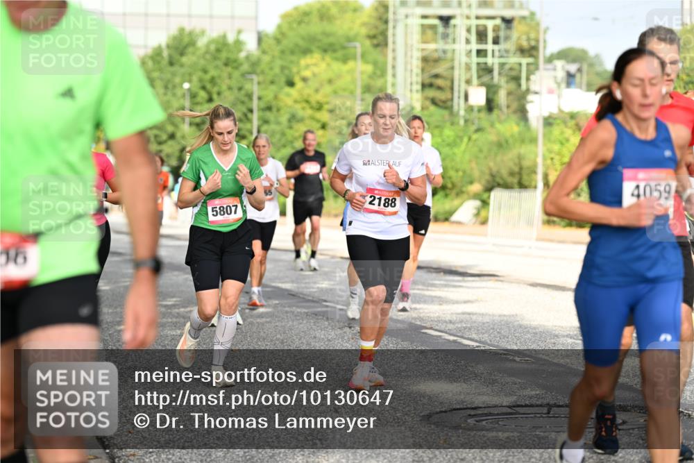 06.09.2026 - CURREX Alsterlauf Dr. Thomas Lammeyer http://msf.ph/oto/10130647 06.09.2026 09:53:12 Laufen 56, 5807, 2188, 4059 meine-sportfotos.de
