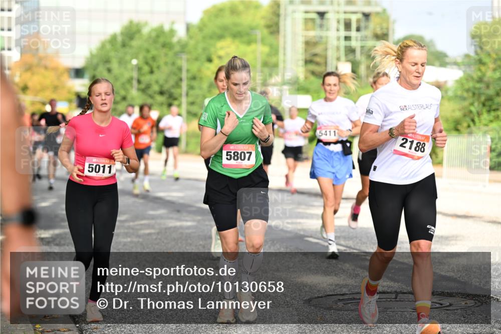 06.09.2026 - CURREX Alsterlauf Dr. Thomas Lammeyer http://msf.ph/oto/10130658 06.09.2026 09:53:13 Laufen 5011, 5807, 5411, 2188 meine-sportfotos.de
