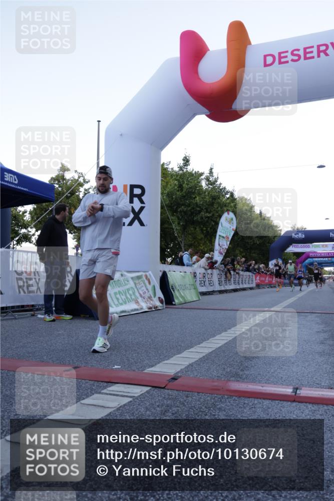 06.09.2026 - CURREX Alsterlauf Yannick Fuchs http://msf.ph/oto/10130674 06.09.2026 09:38:29 Ziel 2378, 3541, 4160, 4614, 5456, 5687, 5727, 6101, 6133, 6423, 8274 meine-sportfotos.de