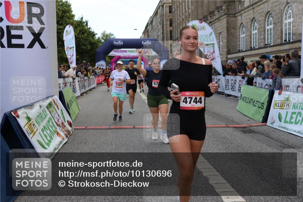06.09.2026 - CURREX Alsterlauf Strokosch-Dieckow http://msf.ph/oto/10130696 06.09.2026 10:04:41 Ziel 2074, 2121, 2203, 2357, 2583, 2658, 2957, 2988, 2991, 2993, 3004, 3005, 3101, 3451, 3807, 4052, 4181, 4431, 4516, 4744, 4874, 5071, 5275, 5503, 5504, 5566, 5576, 5644, 5767, 6063, 8237 meine-sportfotos.de