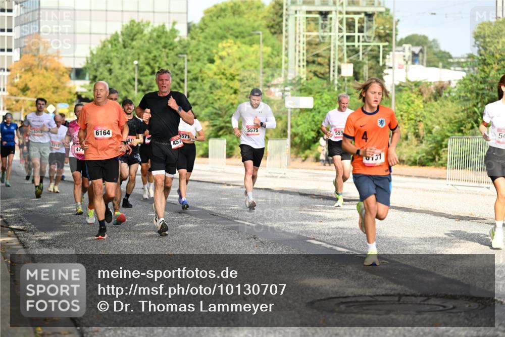 06.09.2026 - CURREX Alsterlauf Dr. Thomas Lammeyer http://msf.ph/oto/10130707 06.09.2026 09:53:18 Laufen 5313, 3312, 47, 6164, 5575, 559, 5571, 81, 4, 451, 54 meine-sportfotos.de