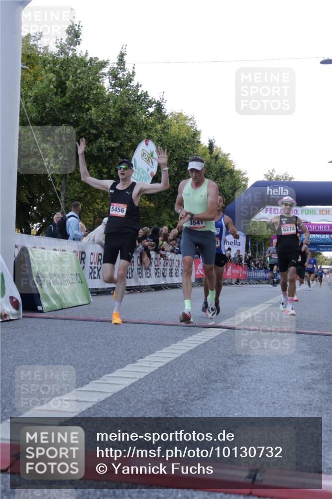 06.09.2026 - CURREX Alsterlauf Yannick Fuchs http://msf.ph/oto/10130732 06.09.2026 09:38:32 Ziel 2214, 3541, 4614, 5193, 5456, 5619, 5687, 6101, 6423, 8274 meine-sportfotos.de