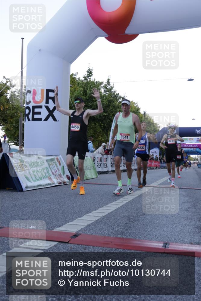 06.09.2026 - CURREX Alsterlauf Yannick Fuchs http://msf.ph/oto/10130744 06.09.2026 09:38:33 Ziel 2214, 2326, 3541, 5193, 5456, 5619, 5687, 6101, 6423, 8274 meine-sportfotos.de