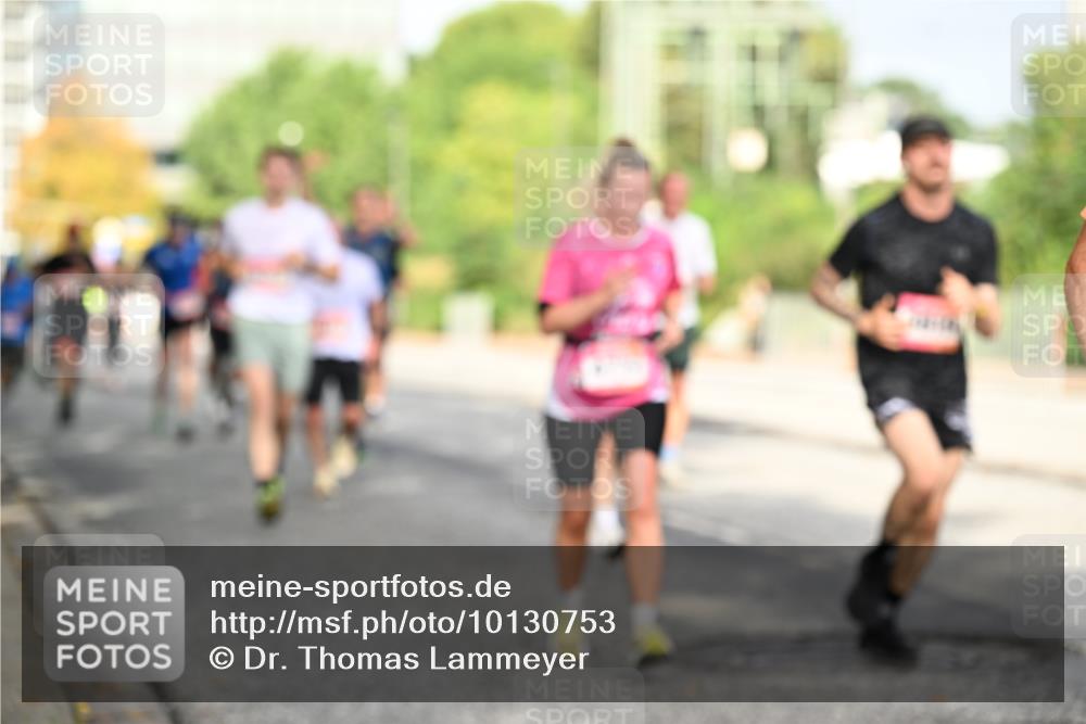 06.09.2026 - CURREX Alsterlauf Dr. Thomas Lammeyer http://msf.ph/oto/10130753 06.09.2026 09:53:22 Laufen  meine-sportfotos.de