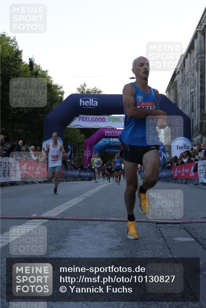 06.09.2026 - CURREX Alsterlauf Yannick Fuchs http://msf.ph/oto/10130827 06.09.2026 09:38:43 Ziel 2214, 2326, 3817, 5469, 5619, 5739, 6260, 8013 meine-sportfotos.de
