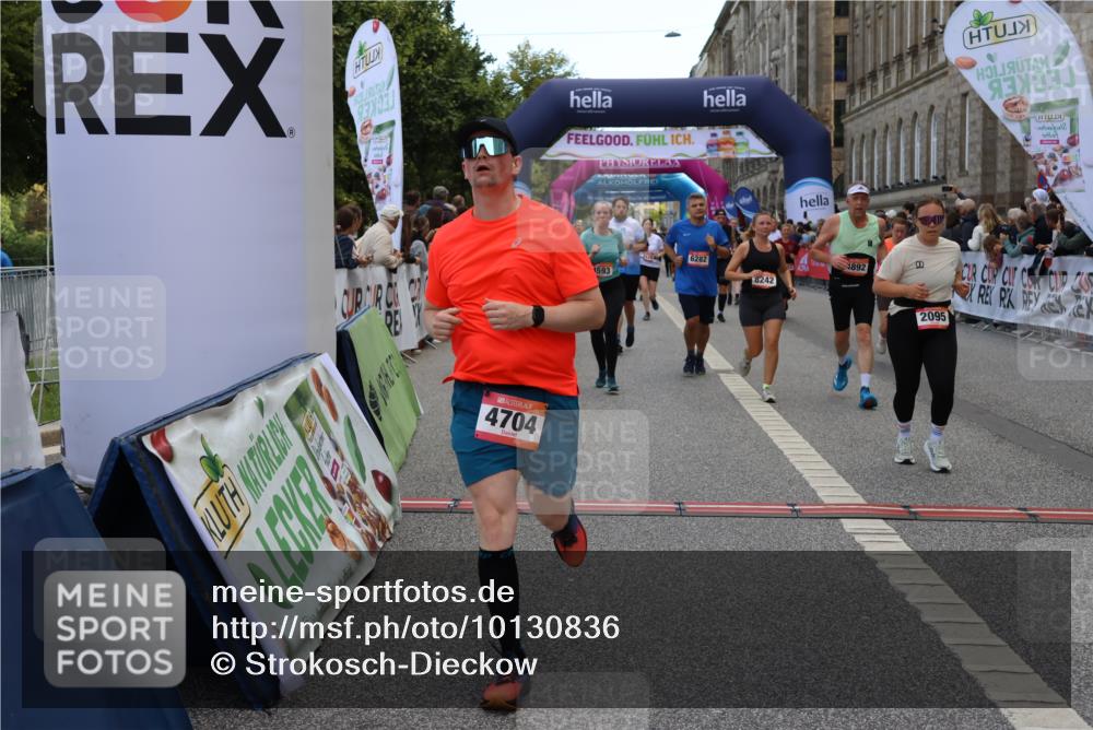06.09.2026 - CURREX Alsterlauf Strokosch-Dieckow http://msf.ph/oto/10130836 06.09.2026 10:04:54 Ziel 2095, 2133, 2278, 2343, 2512, 2776, 3109, 3412, 3452, 4413, 4415, 4593, 4704, 4892, 5022, 5568, 6282, 8242 meine-sportfotos.de
