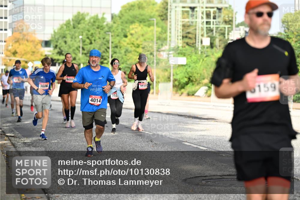 06.09.2026 - CURREX Alsterlauf Dr. Thomas Lammeyer http://msf.ph/oto/10130838 06.09.2026 09:53:30 Laufen 3606, 6055, 4014, 352, 3519, 6159 meine-sportfotos.de