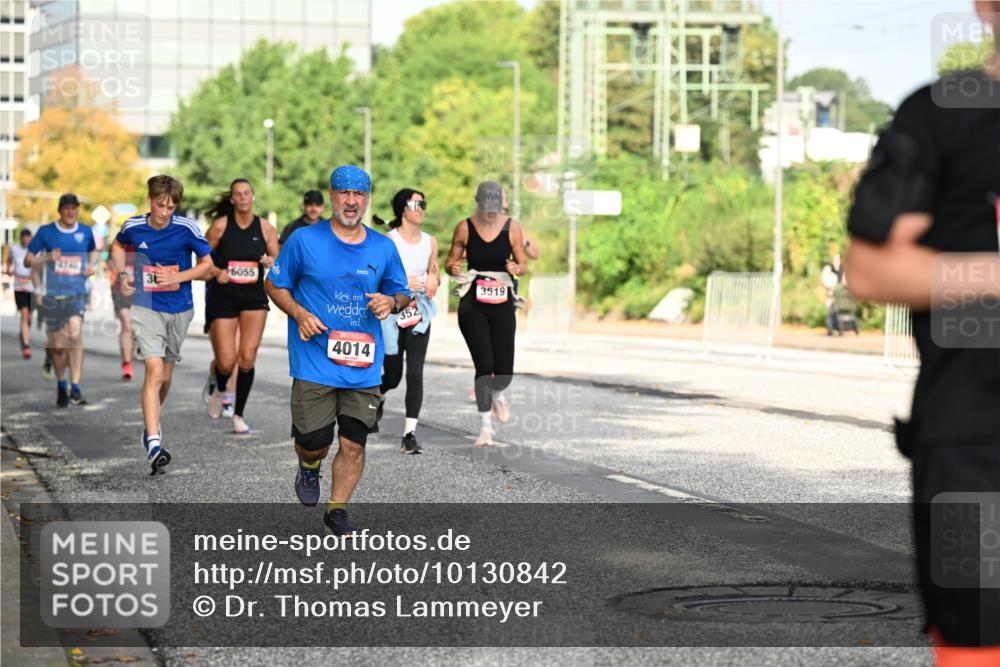 06.09.2026 - CURREX Alsterlauf Dr. Thomas Lammeyer http://msf.ph/oto/10130842 06.09.2026 09:53:31 Laufen 3, 6055, 4014, 352, 3519 meine-sportfotos.de