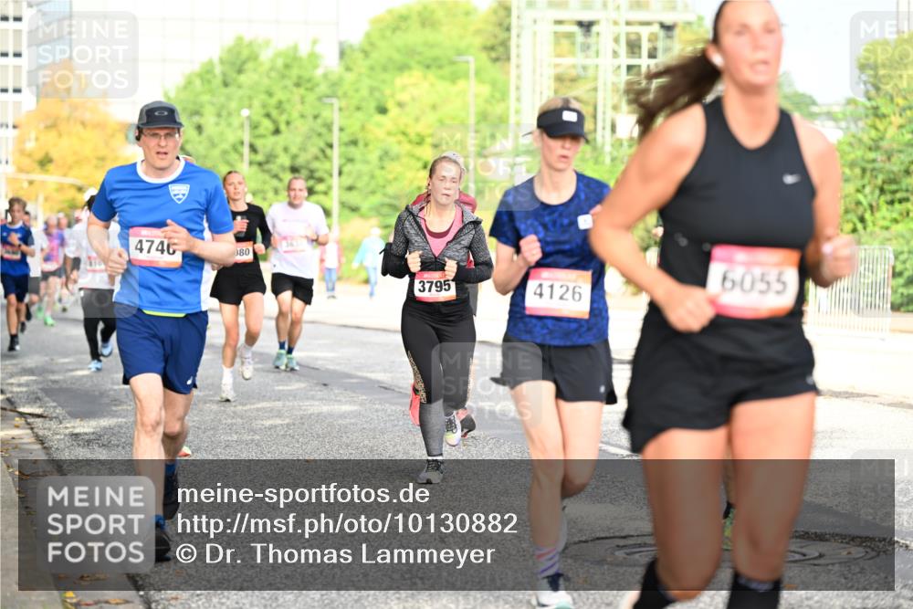 06.09.2026 - CURREX Alsterlauf Dr. Thomas Lammeyer http://msf.ph/oto/10130882 06.09.2026 09:53:36 Laufen 4746, 080, 363, 6055, 3795, 4126 meine-sportfotos.de