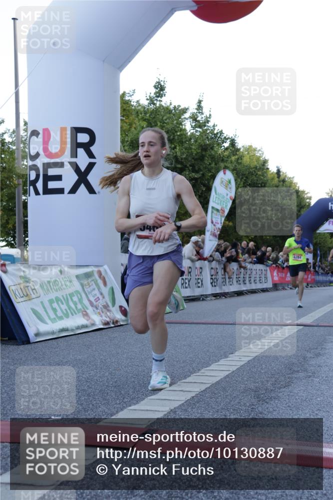 06.09.2026 - CURREX Alsterlauf Yannick Fuchs http://msf.ph/oto/10130887 06.09.2026 09:38:48 Ziel 2371, 3817, 5469, 5739, 5971, 6260, 6284, 8010, 8013 meine-sportfotos.de
