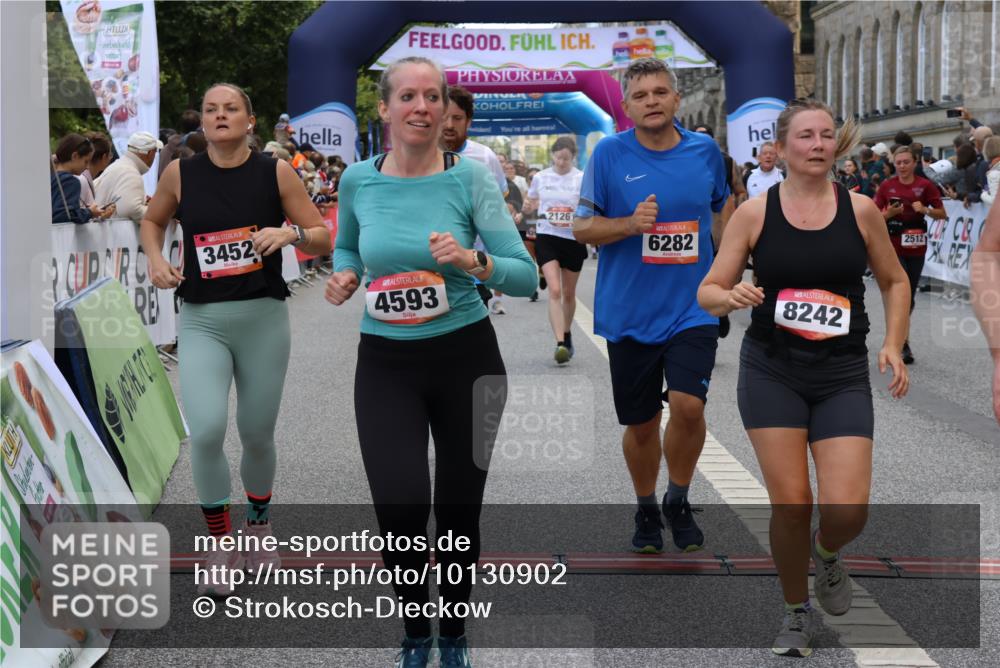 06.09.2026 - CURREX Alsterlauf Strokosch-Dieckow http://msf.ph/oto/10130902 06.09.2026 10:04:56 Ziel 2095, 2133, 2343, 2512, 2776, 3109, 3412, 3452, 3853, 3854, 3968, 4593, 4704, 4892, 5022, 5329, 6282, 8242 meine-sportfotos.de