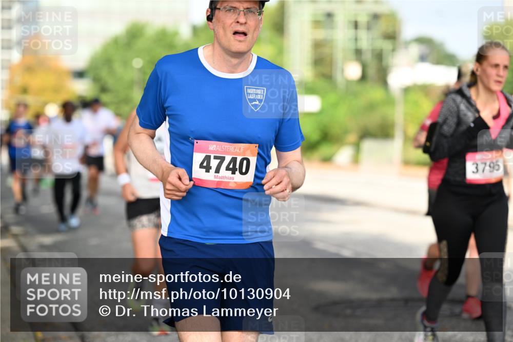 06.09.2026 - CURREX Alsterlauf Dr. Thomas Lammeyer http://msf.ph/oto/10130904 06.09.2026 09:53:38 Laufen 4740, 3795 meine-sportfotos.de