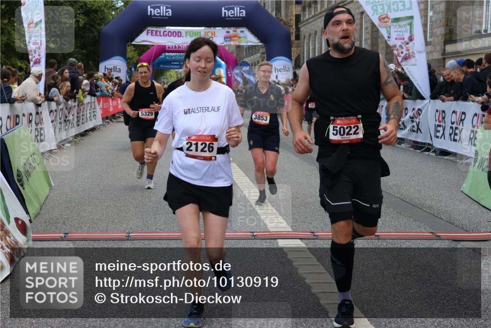 06.09.2026 - CURREX Alsterlauf Strokosch-Dieckow http://msf.ph/oto/10130919 06.09.2026 10:05:00 Ziel 2095, 2343, 2512, 2709, 3317, 3412, 3452, 3793, 3853, 3854, 3968, 4549, 4593, 4892, 5022, 5329, 5765, 6179, 6282, 8242, 8298 meine-sportfotos.de