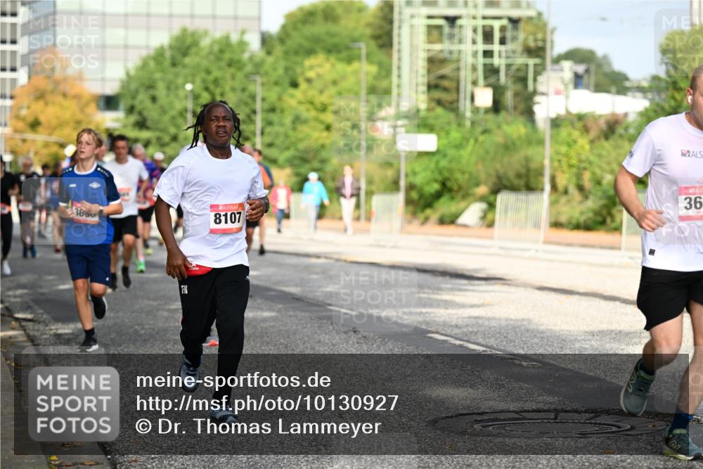 06.09.2026 - CURREX Alsterlauf Dr. Thomas Lammeyer http://msf.ph/oto/10130927 06.09.2026 09:53:41 Laufen 3650, 8107, 36, 36 meine-sportfotos.de