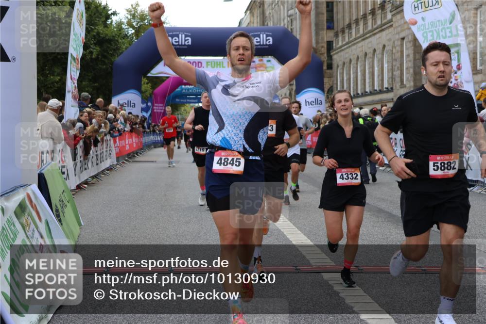 06.09.2026 - CURREX Alsterlauf Strokosch-Dieckow http://msf.ph/oto/10130930 06.09.2026 09:51:56 Ziel 2002, 2719, 3041, 3202, 4200, 4332, 4333, 4667, 4742, 4845, 5621, 5862, 5882, 6023, 8280 meine-sportfotos.de