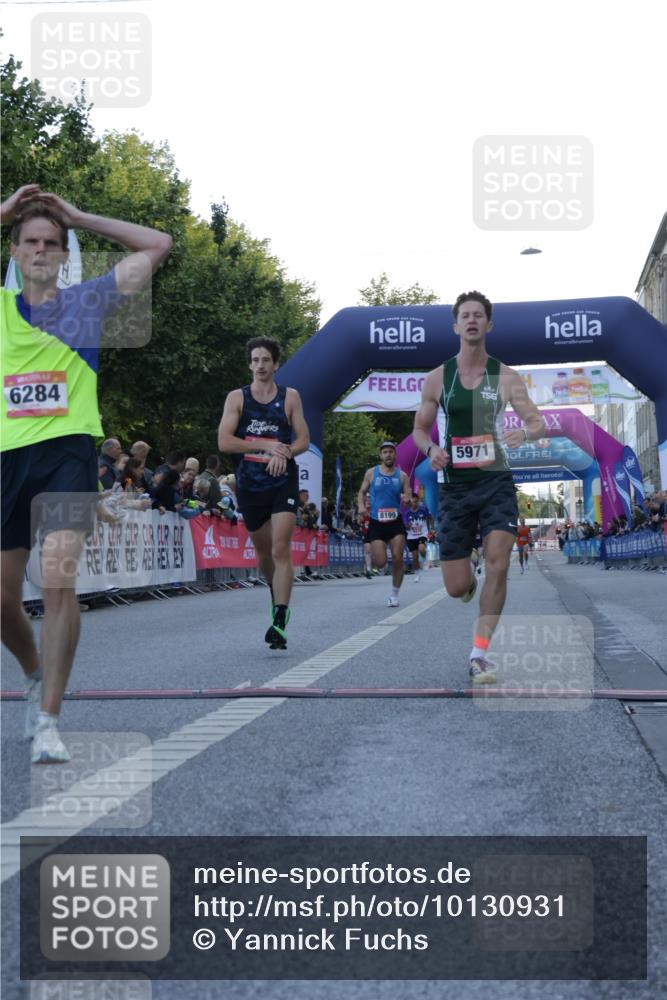 06.09.2026 - CURREX Alsterlauf Yannick Fuchs http://msf.ph/oto/10130931 06.09.2026 09:38:51 Ziel 2371, 3817, 5469, 5739, 5971, 6284, 8010, 8199 meine-sportfotos.de