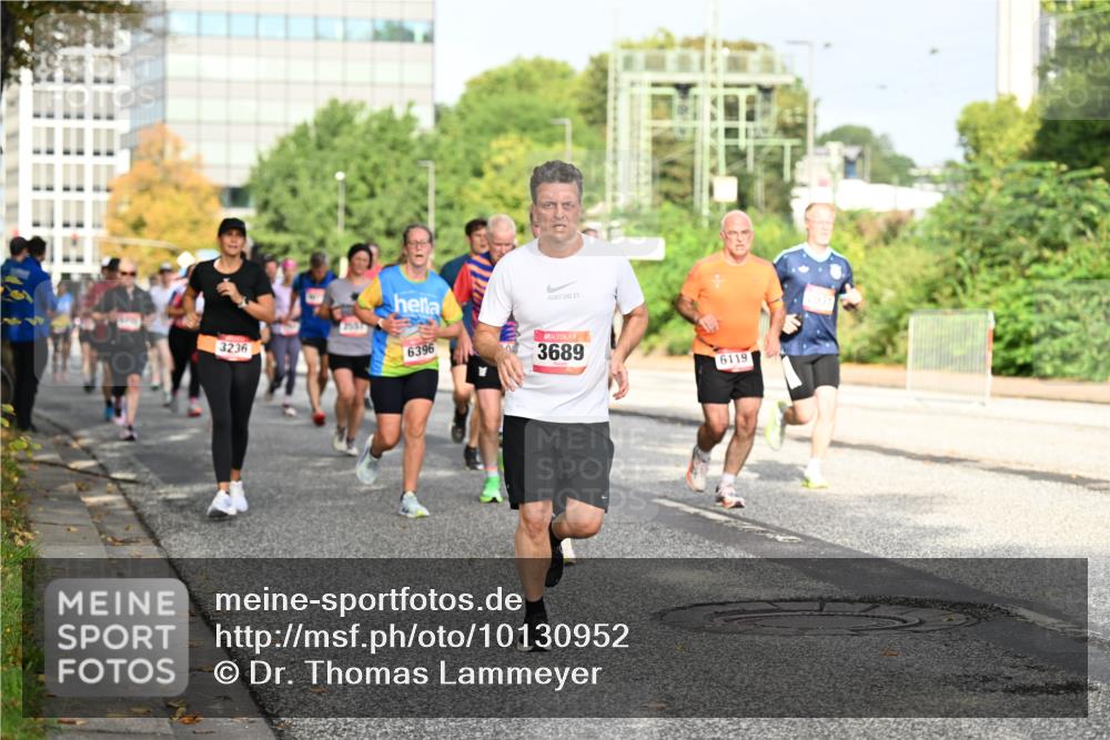 06.09.2026 - CURREX Alsterlauf Dr. Thomas Lammeyer http://msf.ph/oto/10130952 06.09.2026 09:53:45 Laufen 3236, 6396, 3689, 6119 meine-sportfotos.de