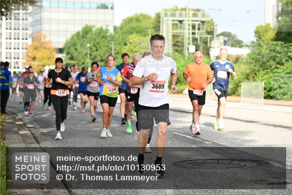 06.09.2026 - CURREX Alsterlauf Dr. Thomas Lammeyer http://msf.ph/oto/10130953 06.09.2026 09:53:46 Laufen 3236, 6396, 350, 3689, 6119 meine-sportfotos.de