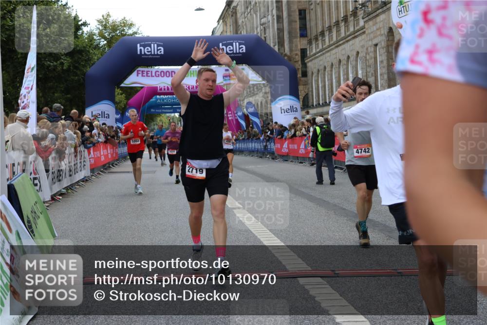 06.09.2026 - CURREX Alsterlauf Strokosch-Dieckow http://msf.ph/oto/10130970 06.09.2026 09:51:58 Ziel 2002, 2719, 3041, 3202, 4200, 4332, 4333, 4667, 4742, 4845, 5621, 5862, 5882, 6023, 6092, 6206, 8280 meine-sportfotos.de
