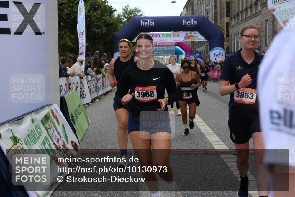 06.09.2026 - CURREX Alsterlauf Strokosch-Dieckow http://msf.ph/oto/10130973 06.09.2026 10:05:02 Ziel 2343, 2512, 2709, 3317, 3412, 3452, 3793, 3853, 3854, 3968, 4549, 4593, 4892, 5022, 5329, 5765, 6179, 6251, 6253, 6282, 8099, 8242, 8298 meine-sportfotos.de