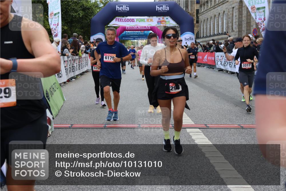 06.09.2026 - CURREX Alsterlauf Strokosch-Dieckow http://msf.ph/oto/10131010 06.09.2026 10:05:03 Ziel 2343, 2512, 2709, 3317, 3412, 3452, 3793, 3853, 3854, 3968, 4549, 5022, 5329, 5765, 6179, 6209, 6251, 6253, 6282, 8064, 8099, 8298 meine-sportfotos.de
