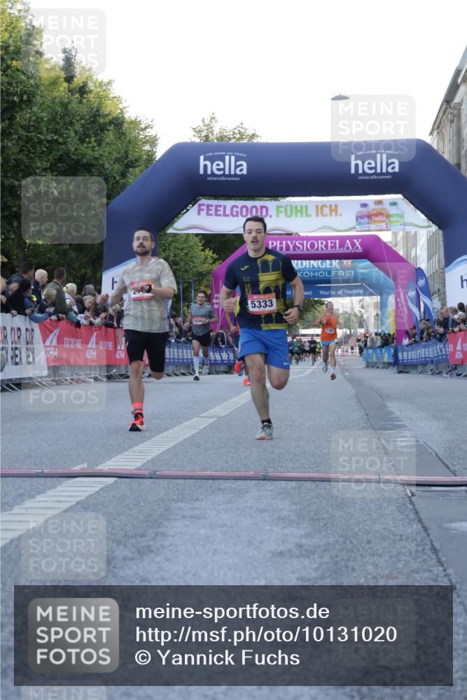 06.09.2026 - CURREX Alsterlauf Yannick Fuchs http://msf.ph/oto/10131020 06.09.2026 09:38:56 Ziel 2371, 2784, 5333, 5692, 5971, 6284, 6370, 8010, 8199 meine-sportfotos.de